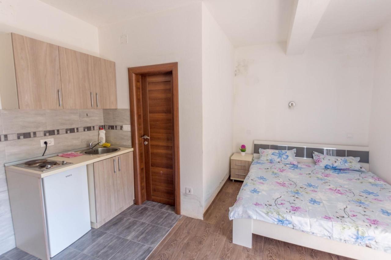 Apartments Elena Budva Exterior photo